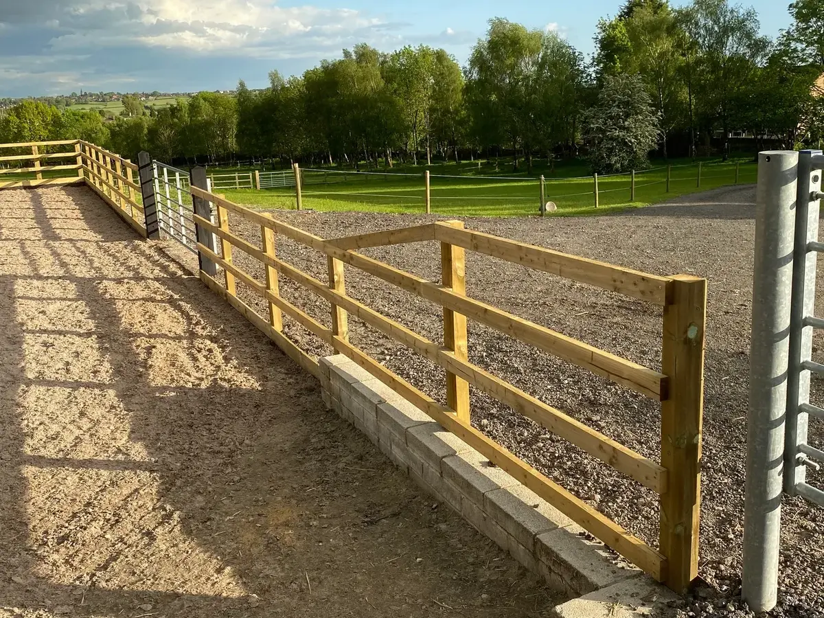 Fencing & Boundaries Hero